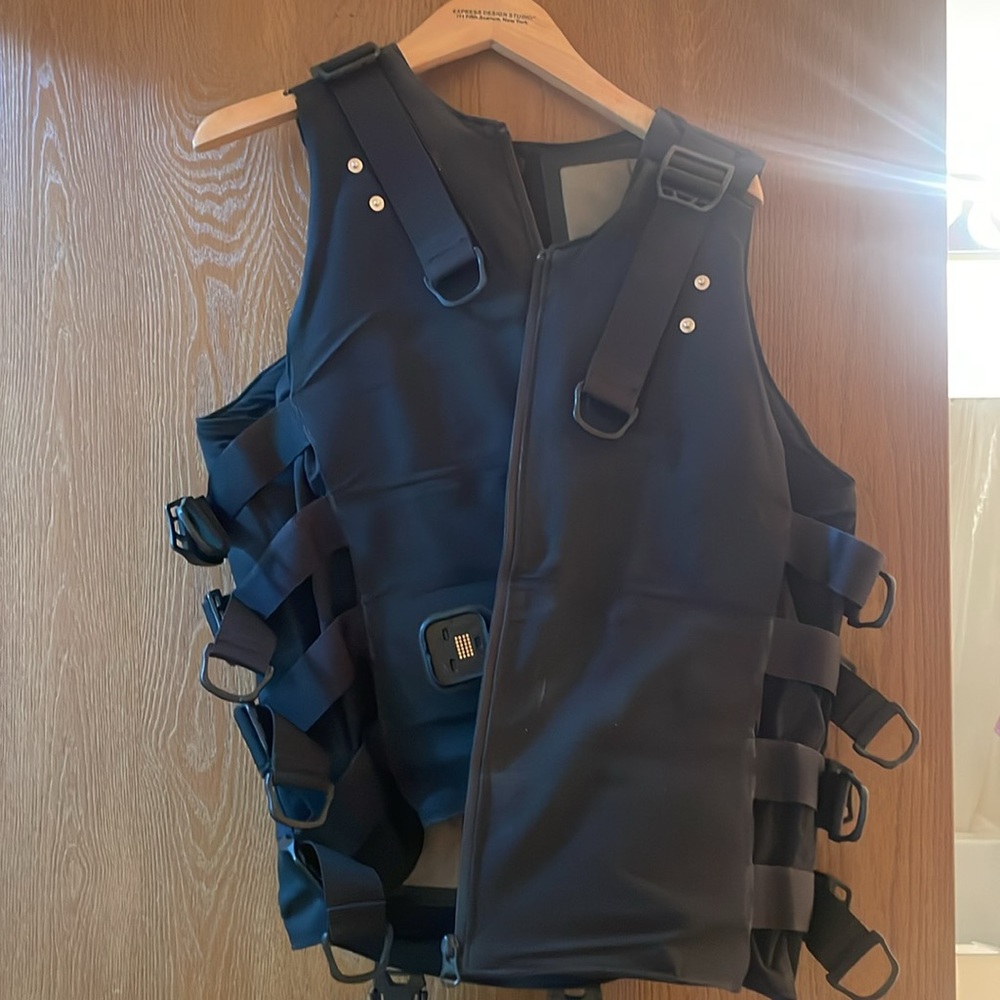 Katalyst Training Suit - Picture 3 of 4